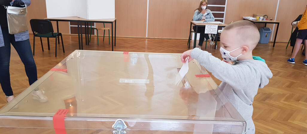 Trzaskowski wygrywa we wszystkich gminach powiatu chodzieskiego