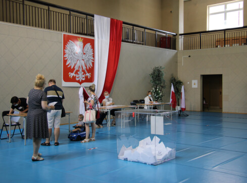 Oficjalne dane. Andrzej Duda wygrywa w powiecie pilskim, Rafał Trzask - grafika