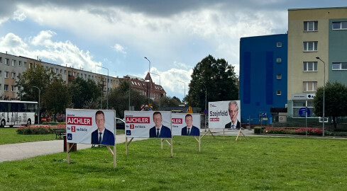 Plakaty wyborcze zalewają miasta i wsie - grafika