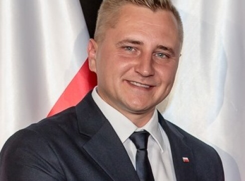 Bartosz Nowicki nowym włodarzem Człopy - grafika