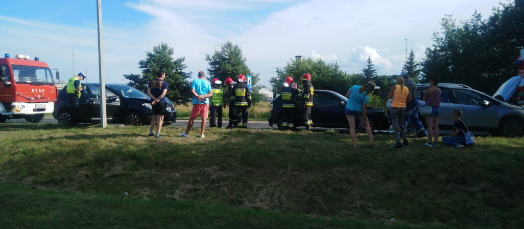 Wypadek czterech aut [ZDJĘCIA]