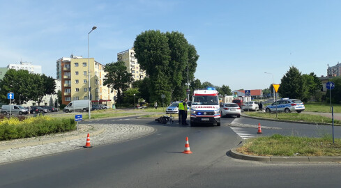 Wypadek w Pile. 29-letni motocyklista został ranny - grafika