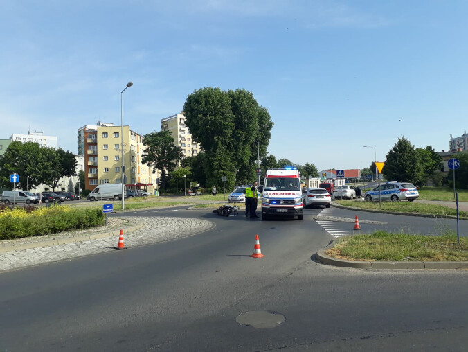 Wypadek w Pile. 29-letni motocyklista został ranny - grafika