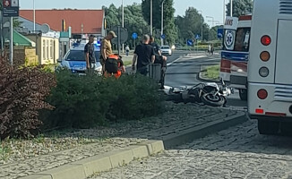 Wypadek w Pile. 29-letni motocyklista został ranny