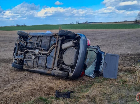 Pijany 18-latek bez prawka, a auto które dachowało bez badań i OC - grafika