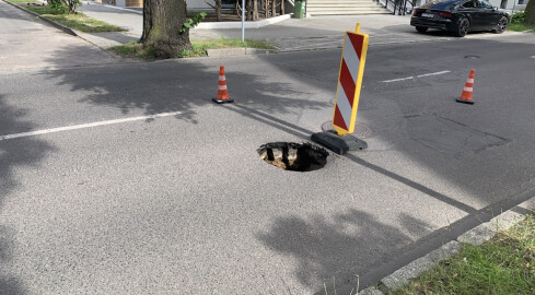 Utrudnienia na Kilińskiego w Pile. Zapadła się część jezdni - grafika