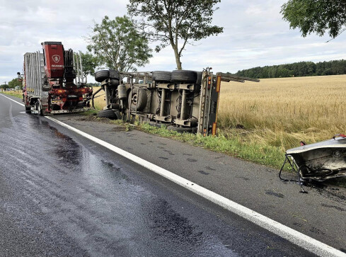 4 samochody zderzyły się pod Piłą. Utrudnienia! - grafika