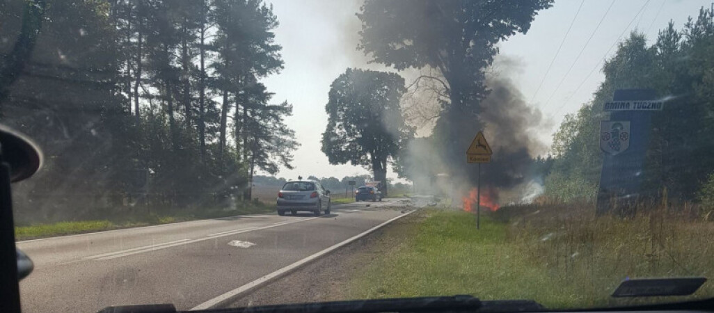 Śmiertelny wypadek na DK 22. Kierowca spłonął w aucie 