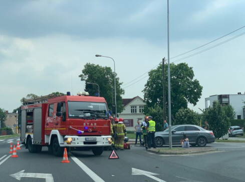 Trzy samochody zderzyły się w Pile  - grafika