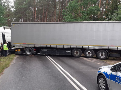 Uwaga kierowcy! Zablokowana droga Piła - Kaczory - grafika