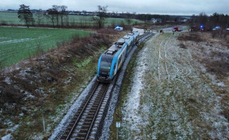 Ciężarówka wjechała pod pociąg relacji Piła - Szczecin - ZDJĘCIA
