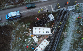 Ciężarówka wjechała pod pociąg relacji Piła - Szczecin - ZDJĘCIA