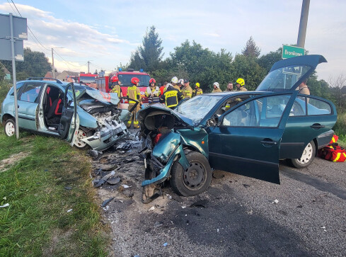 Zmarła trzecie ofiara wypadku w Bronikowie  - grafika