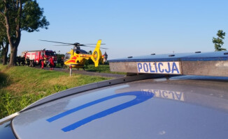 Motocyklista zderzył się z ciężarówką. Jest w stanie ciężkim 