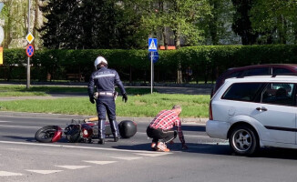 Samochód uderzył motocyklistę - ZDJĘCIA 