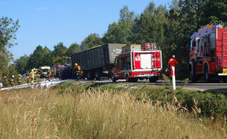 Pasażerka osobówki zginęła w wyniku zderzenia z traktorem 