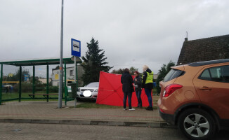 Wyjeżdżał ze swojej posesji. Za kierownicą dostał zawału 