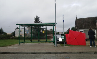 Wyjeżdżał ze swojej posesji. Za kierownicą dostał zawału 