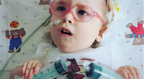 Hania otrzymała lek za 9 mln zł. Pieniądze jednak zostają  - grafika