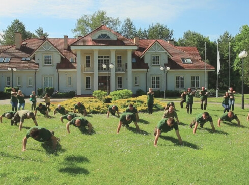 Leśnicy "pompują" dla Hani, a Julka jedzie na operację  - grafika