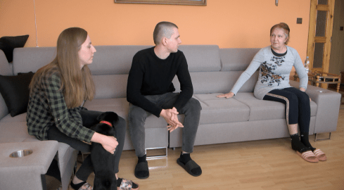 Syn zbiera na nierefundowany lek dla matki  - grafika