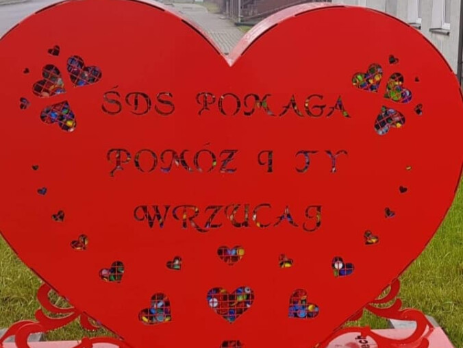 Serce na nakrętki już jest pełne  - grafika
