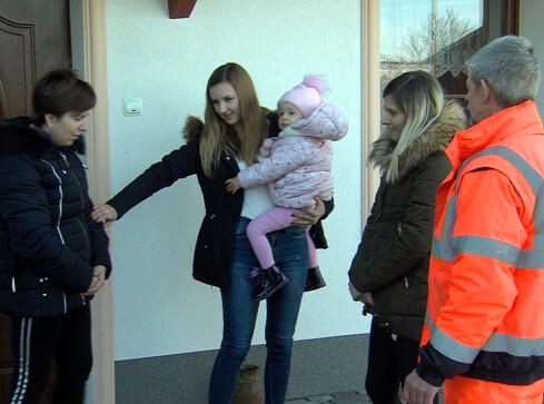 Zostali bez dachu nad głową. Dom spłonął na początku stycznia  - grafika