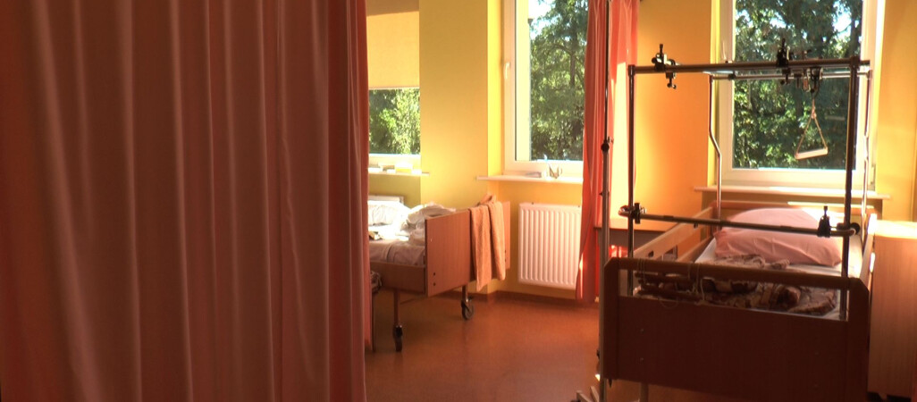 Zmniejsza się liczba oddziałów covidowych w szpitalach w regionie