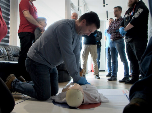 MotoPomocni szkolili motocyklistów z pierwszej pomocy  - grafika