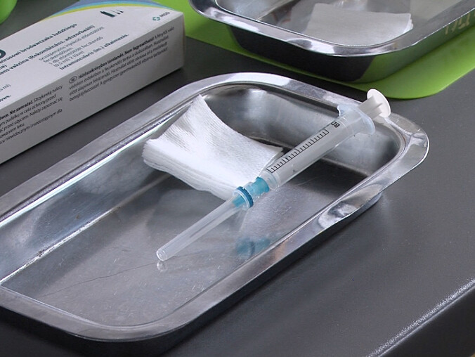 Bezpłatne szczepienia przeciwko HPV zainaugurował w Pile minister Ni - grafika