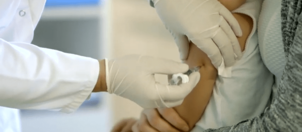 Trwają szczepienia dzieci na COVID-19 