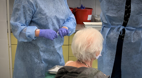 Szczepisz się przeciw COVID? Możesz zostać milionerem  - grafika