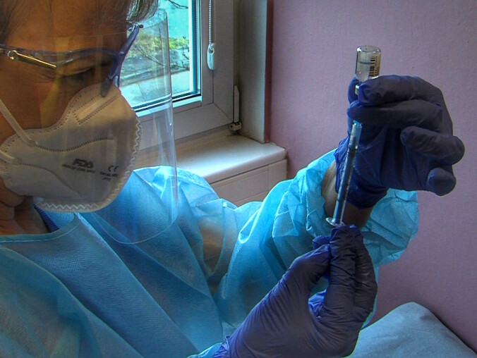 Samorządowcy apelują o szczepienia nauczycieli  - grafika