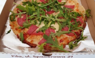 Zawieźli jedzenie lekarzom, pielęgniarkom i ratownikom