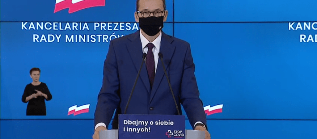 Ile osób wejdzie do kościoła? Premier ugina się po liście arcybiskupa 