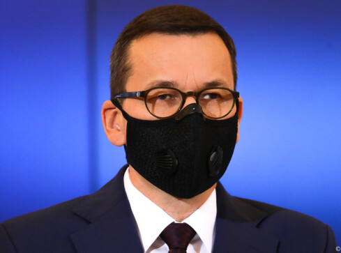 Zamknięte sklepy od soboty i nauka zdalna - grafika