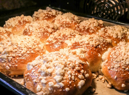 Przepis na tradycyjne, domowe jagodzianki. Zrób je samodzielnie  - grafika