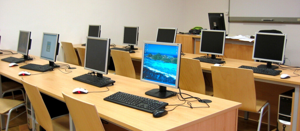 Pierwszy dzień nauczania online nie bez problemów