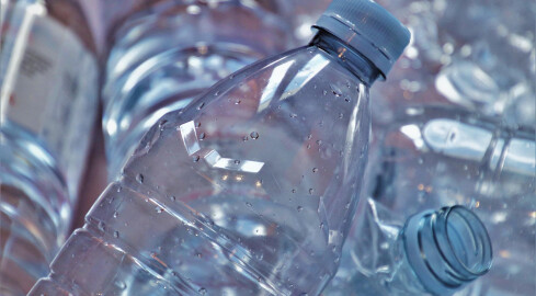 Znowu używamy więcej plastiku. Kaucje zmienią nasze nawyki? - grafika