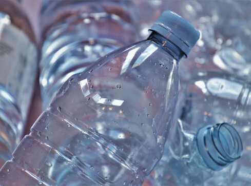 Znowu używamy więcej plastiku. Kaucje zmienią nasze nawyki? - grafika