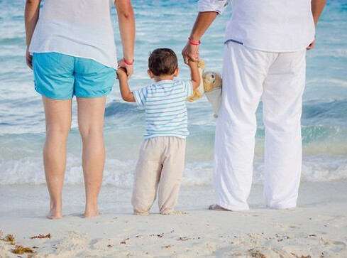 Duże zainteresowanie bonem turystycznym - grafika