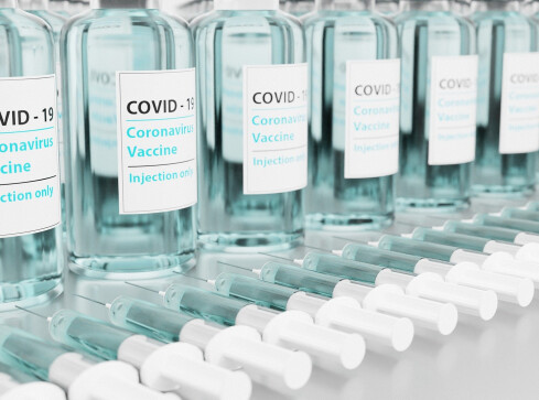 Piła przygotowana na otwarcie dwóch punktów masowych szczepień - grafika