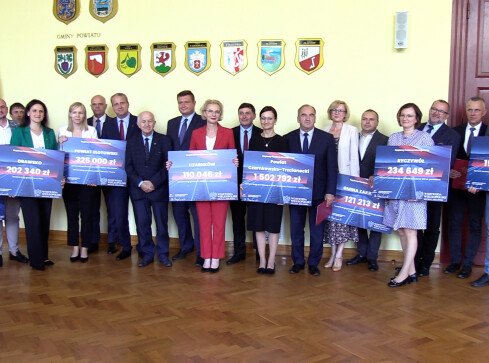 Rządowe dotacje na drogi w regionie  - grafika