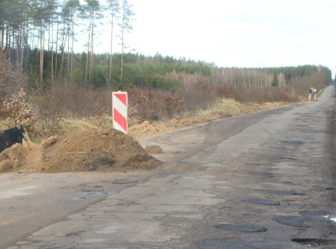 Najgorsza droga w powiecie złotowskim do remontu - grafika