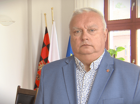 Jednogłośne absolutorium dla burmistrza - grafika