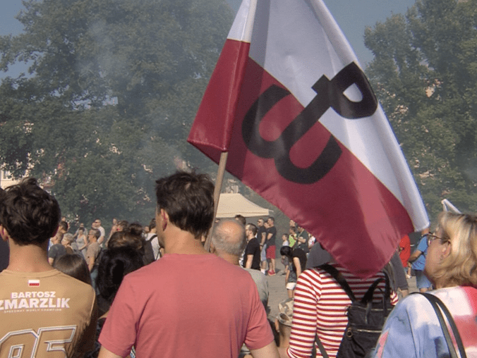 Żywa kotwica dla uczczenia 80. rocznicy Powstania Warszawskiego  - grafika