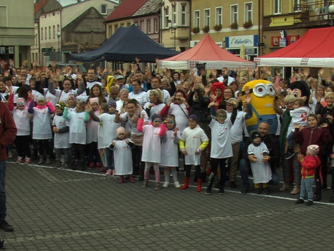 Rekord Polski w jednoczesnym miganiu należy do Złotowa! - grafika