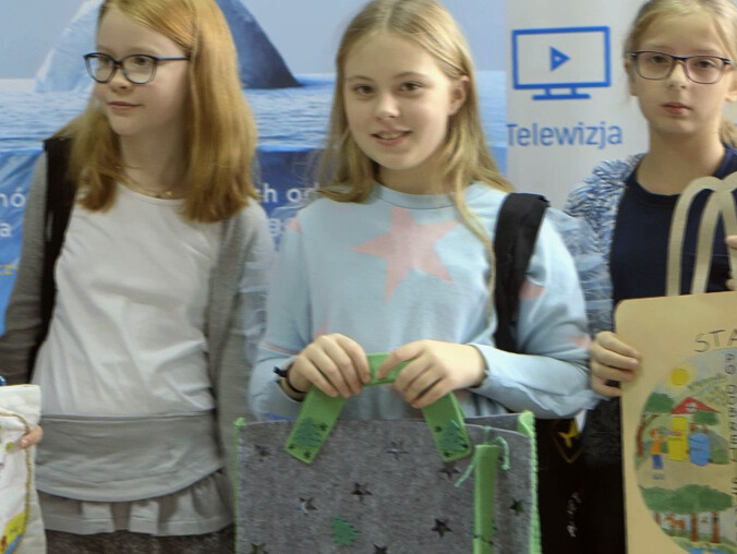 Planeta albo plastik - ekologiczna akcja ASTA-NET  - grafika