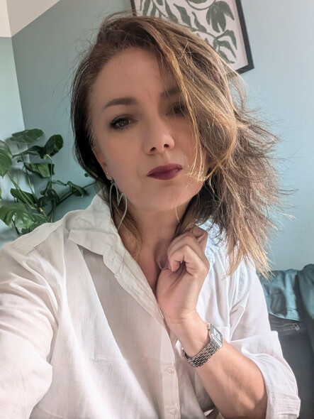 Wystawa fotografii Karoliny Łuszczewskiej pt. "W blasku dnia" - grafika